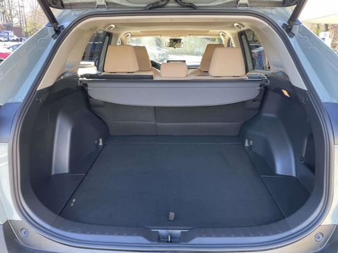Used 2019 Toyota RAV4 XLE image 4