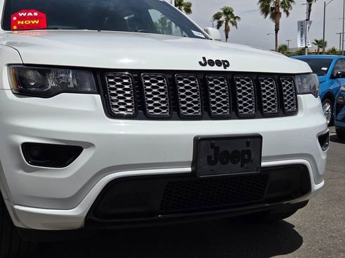 Used 2019 Jeep Grand Cherokee Altitude RWD image 8