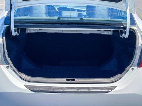 Used 2019 Toyota Corolla SE FWD image 25