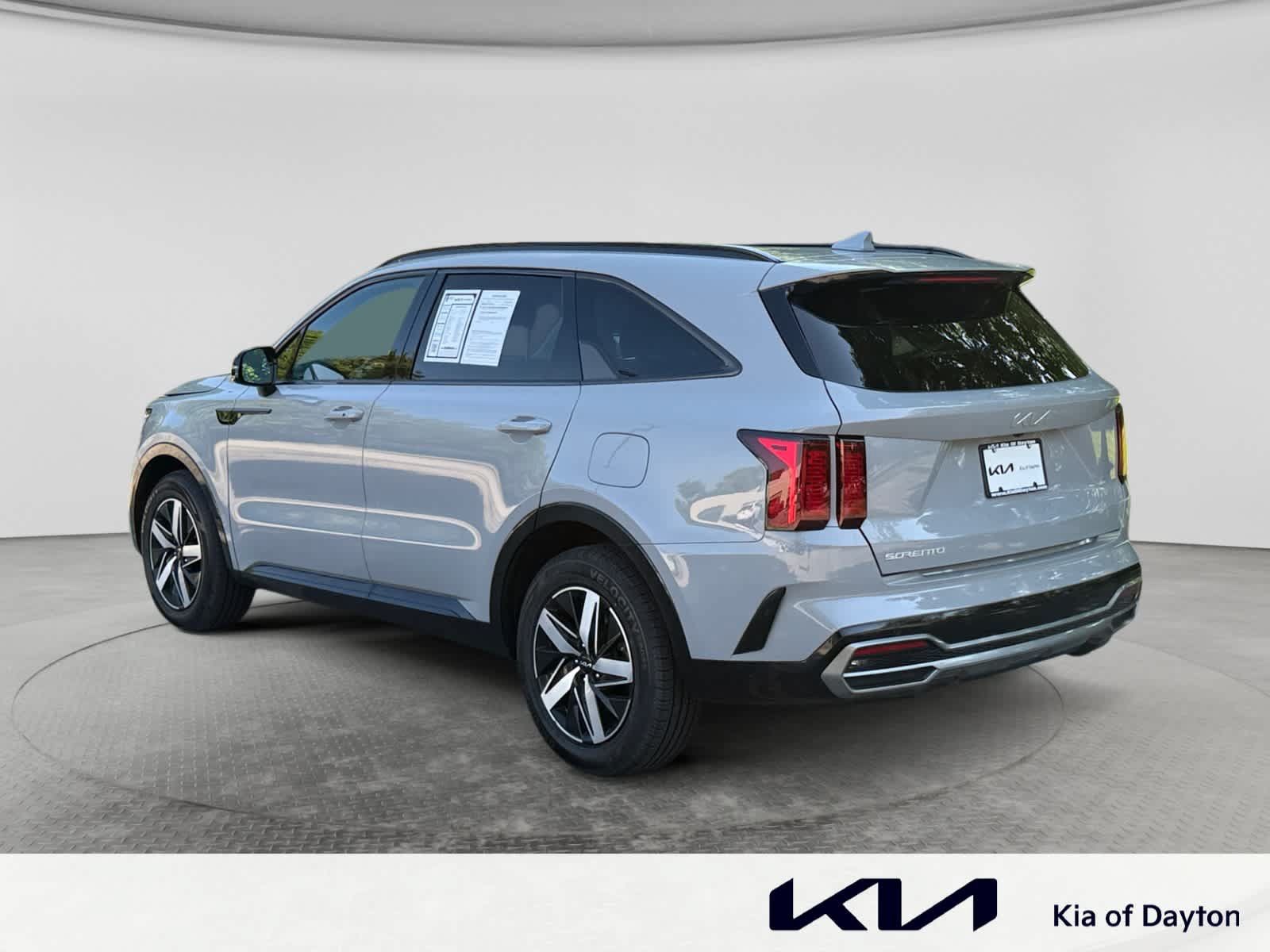 Used 2023 Kia Sorento EX w/ Panoramic Sunroof Package FWD image 7