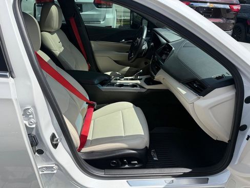 Used 2022 Cadillac CT4 Premium Luxury RWD image 36