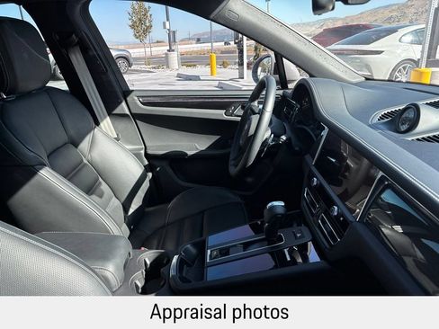 Certified 2024 Porsche Macan GTS AWD/4WD image 7