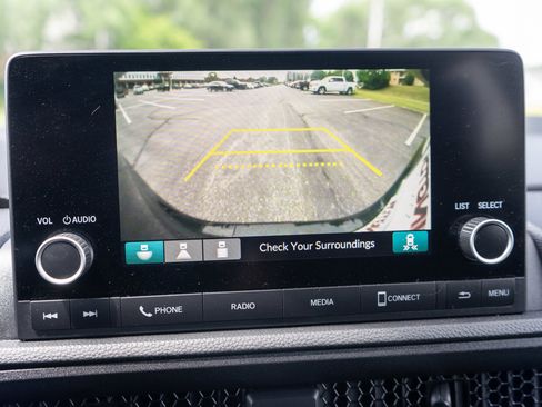Used 2025 Honda CR-V Sport image 18