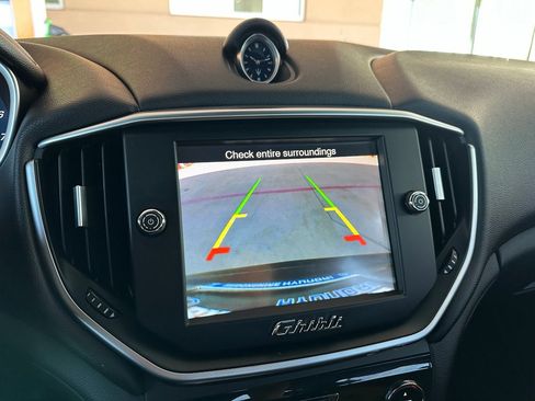 Used 2014 Maserati Ghibli image 20