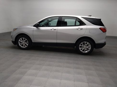 Used 2019 Chevrolet Equinox LS FWD image 3