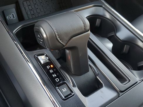 New 2025 Ford F150 XLT w/ Equipment Group 303A High image 31