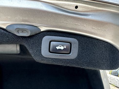 Used 2017 Lexus LS 460 image 51