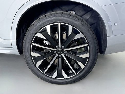 New 2026 Volvo XC90 T8 Ultra w/ Protection Package Premier image 33