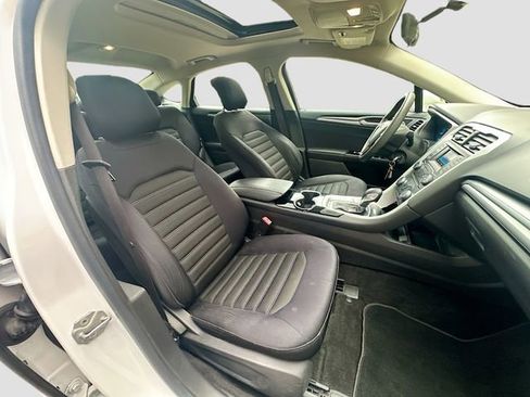 Used 2014 Ford Fusion SE image 27