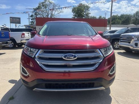 Used 2017 Ford Edge Titanium FWD image 3