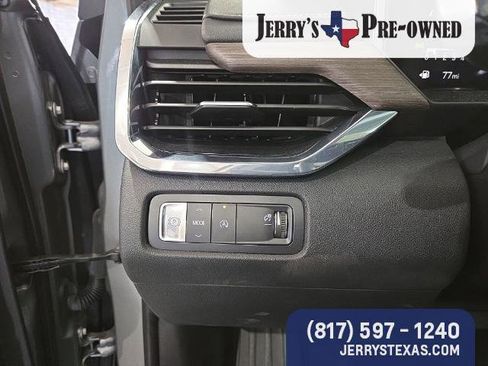 Used 2025 GMC Acadia Denali FWD image 13