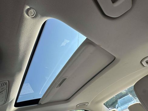 Used 2021 Mercedes-Benz E 350 4MATIC Sedan image 32