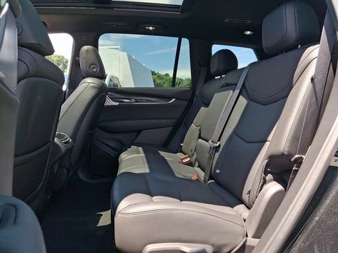 Used 2024 Cadillac XT6 Sport w/ LPO, ONYX Package AWD/4WD image 8