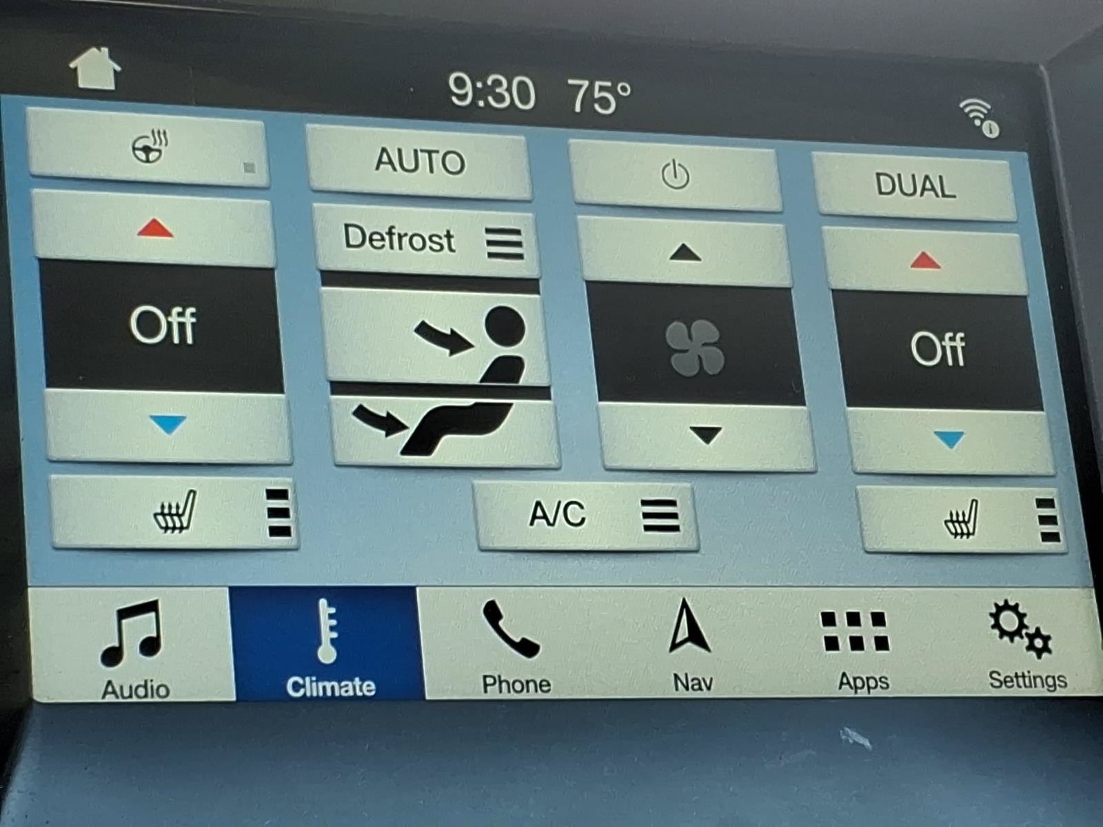 Used 2018 Ford Edge SEL w/ Equipment Group 201A AWD/4WD image 11
