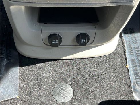 Used 2017 Dodge Grand Caravan SE w/ Power Window Group FWD image 19