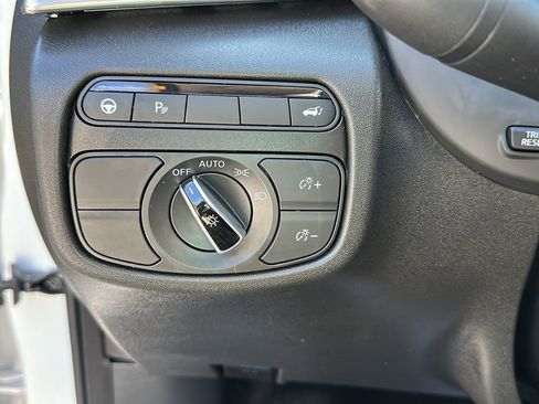 Certified 2023 INFINITI QX50 Pure image 14