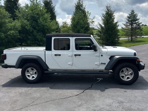 Used 2020 Jeep Gladiator Sport w/ Quick Order Package 24S AWD/4WD image 6