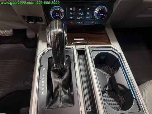 Used 2015 Ford F150 Lariat w/ Equipment Group 502A Luxury AWD/4WD image 31