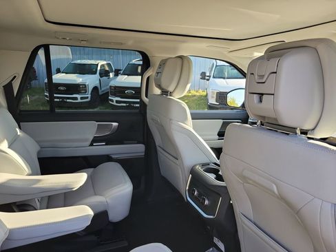 New 2026 Ford Expedition Max Platinum AWD/4WD image 29