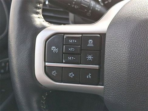 Certified 2022 Ford Expedition Max XLT image 17