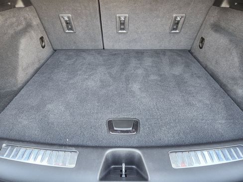 Used 2023 Cadillac XT4 Sport w/ Cold Weather Package image 36