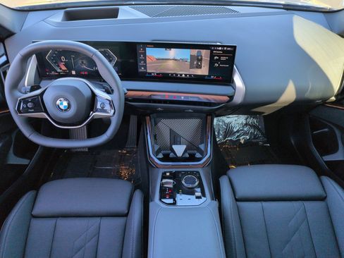 Used 2025 BMW X3 xDrive30i w/ Premium Package image 28
