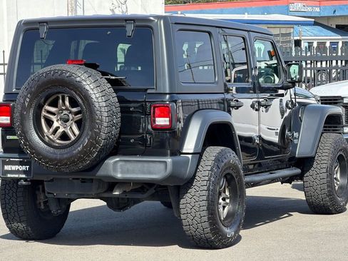 Used 2020 Jeep Wrangler Unlimited Sport S AWD/4WD image 3