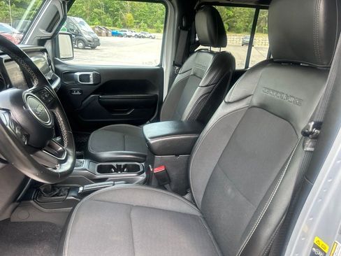 Used 2023 Jeep Wrangler Unlimited Sport AWD/4WD image 11