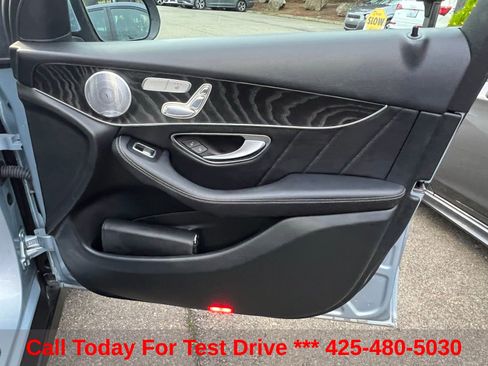 Used 2018 Mercedes-Benz GLC 300 4MATIC image 33
