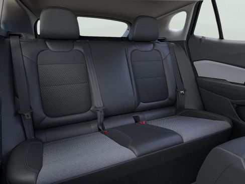 New 2026 Chevrolet Trax LT w/ Driver Confidence Package image 17