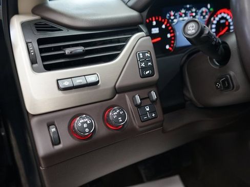 Used 2016 GMC Yukon Denali w/ Open Road Package image 33