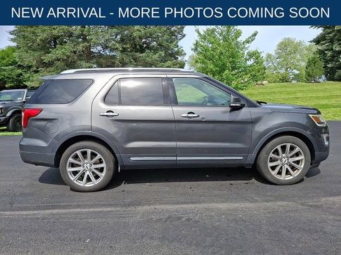 Used 2017 Ford Explorer Limited AWD/4WD image 8