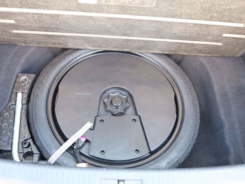 Used 2016 Volkswagen Golf SE image 31