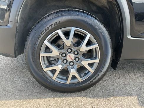 Used 2023 GMC Acadia SLT w/ LPO, Floor Liner Package image 9