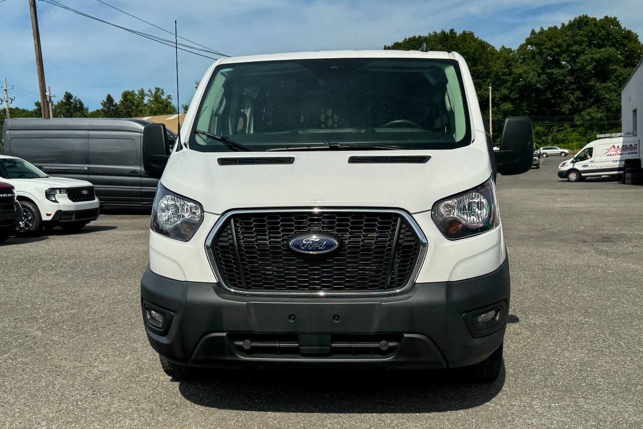 Used 2025 Ford Transit 250 Low Roof w/ Exterior Upgrade Package RWD image 8