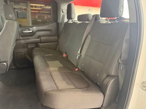 Used 2020 Chevrolet Silverado 1500 LT image 18