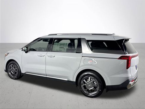 New 2026 Kia Carnival SX image 8