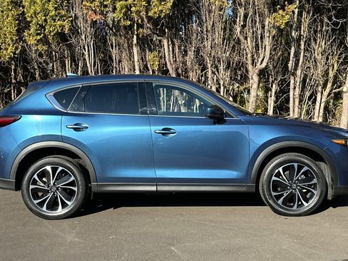 Used 2023 MAZDA CX-5 AWD 2.5 S w/ Premium Plus Pkg image 3