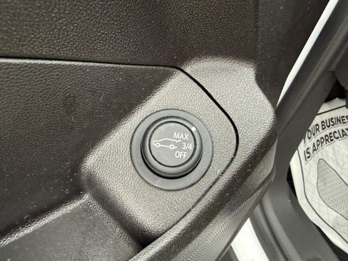 Used 2024 GMC Terrain SLE w/ Driver Convenience Package AWD/4WD image 24