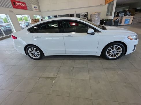 Used 2020 Ford Fusion SE FWD image 6