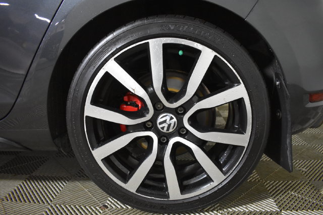 Used 2014 Volkswagen GTI Driver's Edition FWD image 32