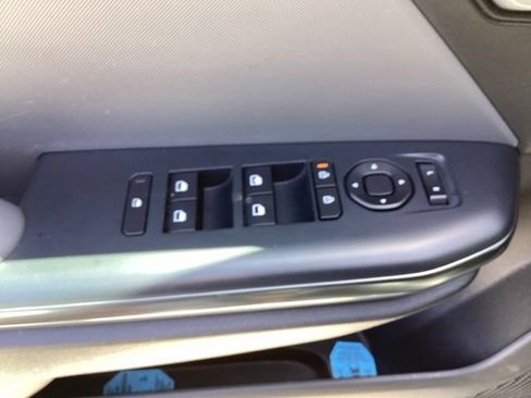 Used 2025 Kia K4 FWD image 10