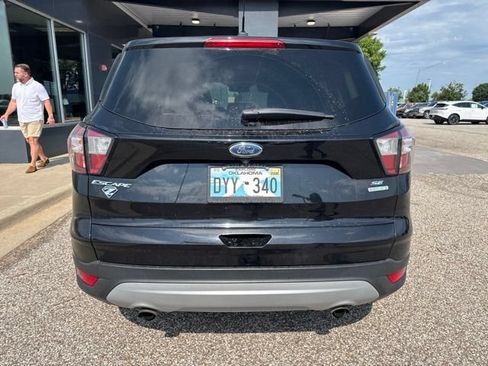 Used 2017 Ford Escape SE w/ SE Cold Weather Package FWD image 6