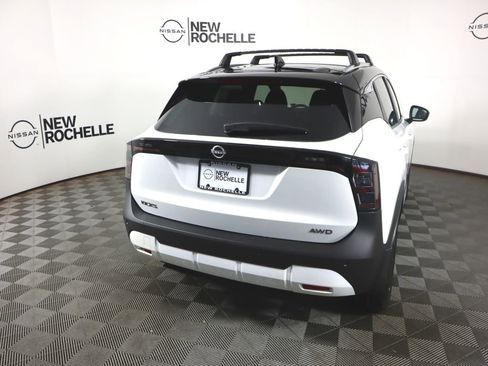 New 2026 Nissan Kicks SV w/ Cold Weather Package image 5