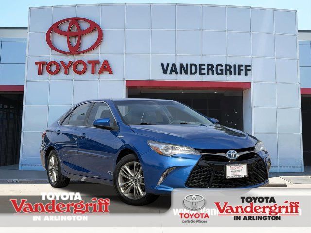 Used 2017 Toyota Camry SE w/ Moonroof Package FWD image 1