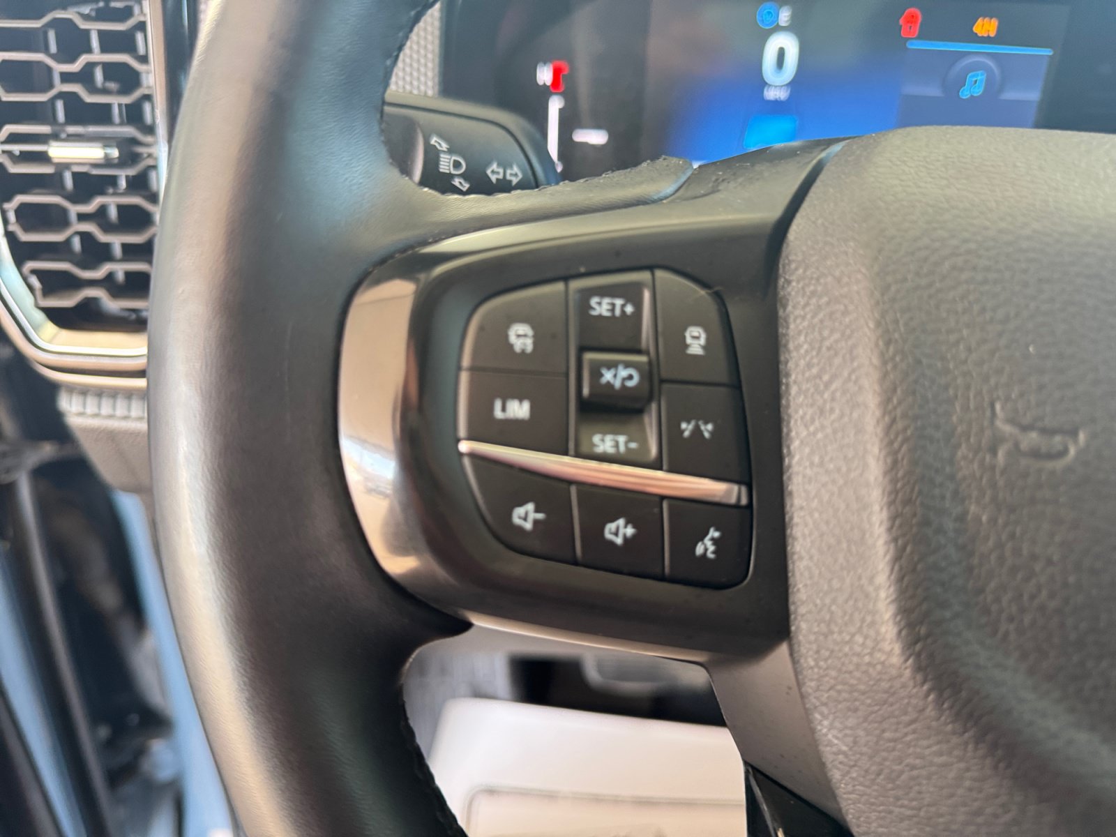 Used 2024 Ford Ranger XLT w/ Technology Package AWD/4WD image 13