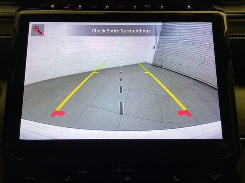 Certified 2023 Jeep Grand Cherokee Limited image 17