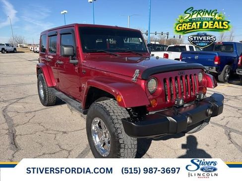 Used 2013 Jeep Wrangler Unlimited Sahara image 1
