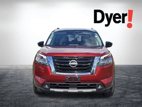 Used 2022 Nissan Pathfinder SL AWD/4WD image 11