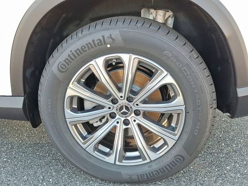 New 2026 Mercedes-Benz GLC 300 4MATIC image 5